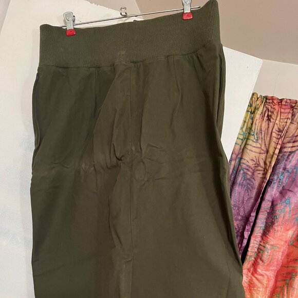 Banana Republic Heritage Collection Pencil Skirt in Army Green Size 12 - Picture 2 of 6